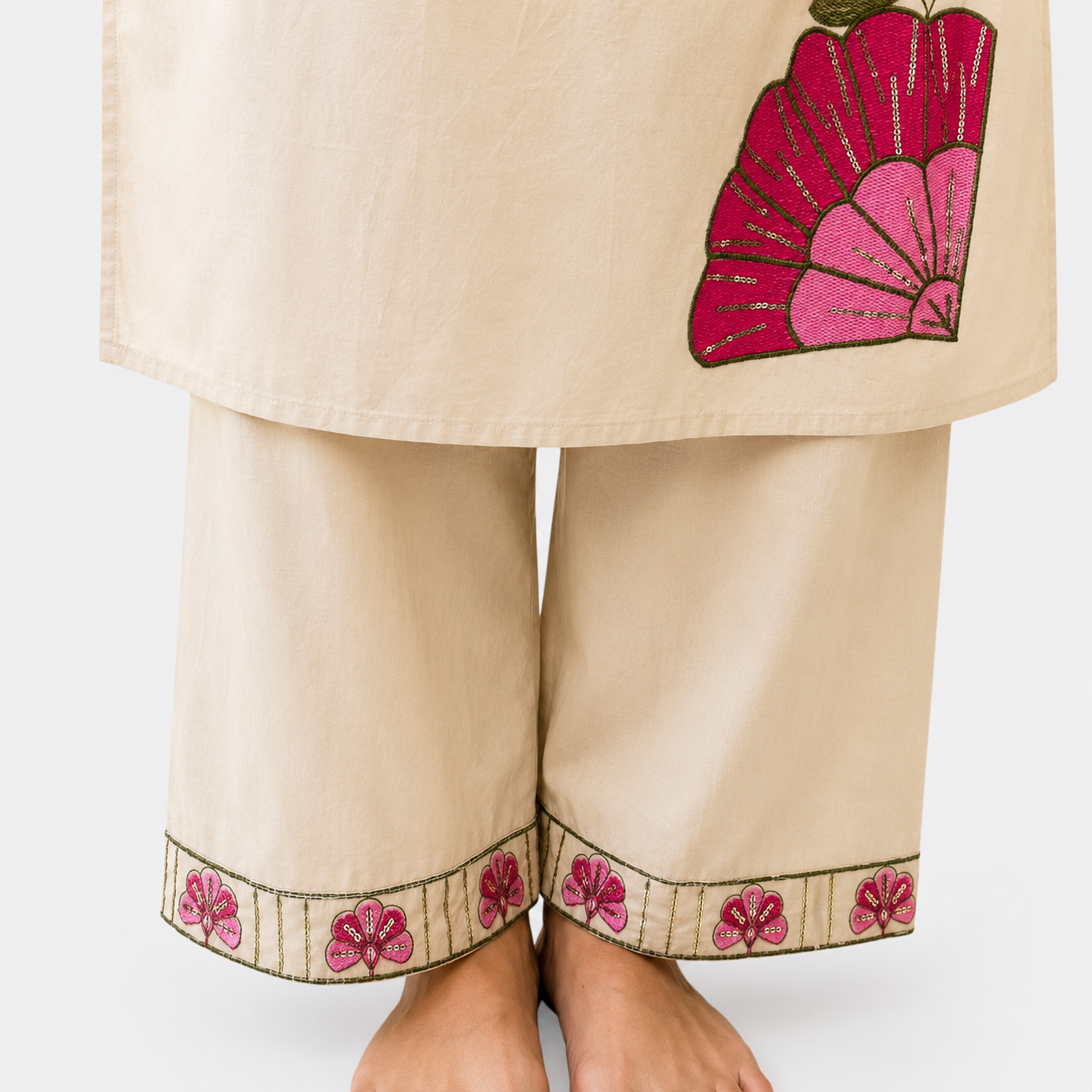 Premium Women's 3-Piece Beige Kurti Pant Dupatta - Image 3